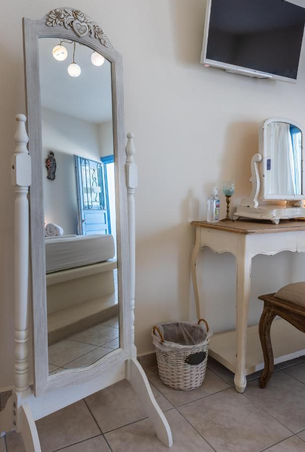 Blu Suites And Studios Adamantas  Екстериор снимка