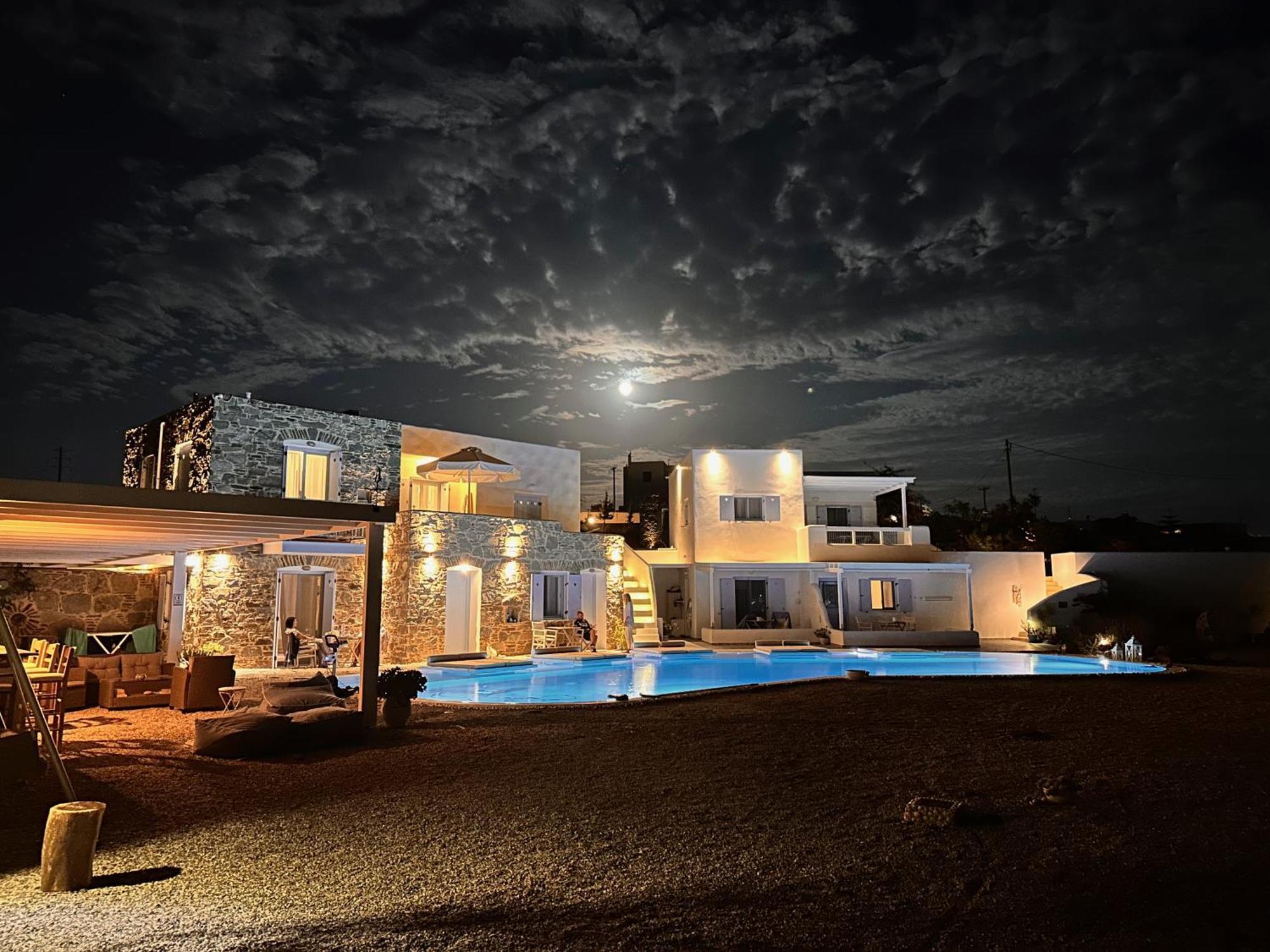 Blu Suites And Studios Adamantas  Екстериор снимка