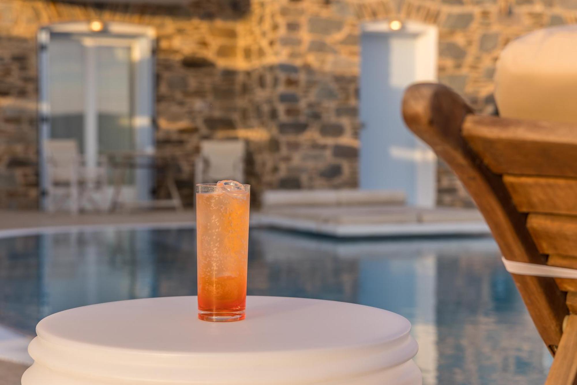 Blu Suites And Studios Adamantas  Екстериор снимка