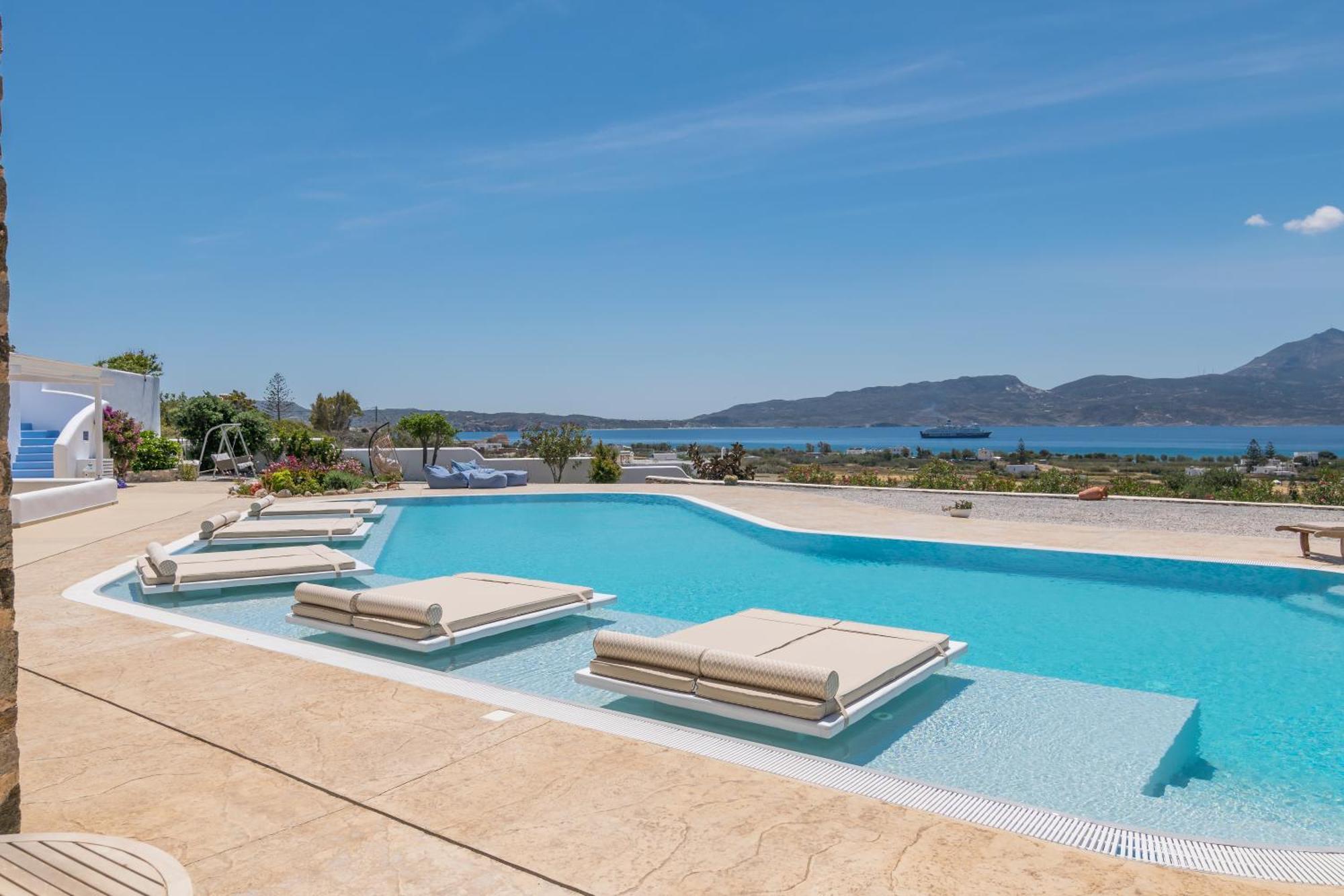 Blu Suites And Studios Adamantas  Екстериор снимка